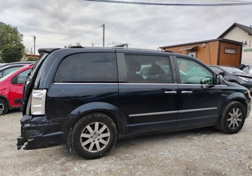 Chrysler Grand Voyager 2.8 CRD 163KM 2010 Chrysler Grand Voyager 2010r, 2.8 DIESEL. AUTOMAT. Uszkodzony tyl. Jezdzi, zdjęcie 28