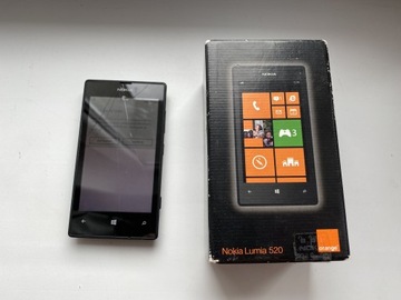 Телефон Nokia Lumia 520 в комплектации без замка