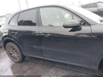 Porsche Cayenne III 2023 Porsche Cayenne Platinum Edition 2023 3.0 Benzyna 335KM, zdjęcie 6