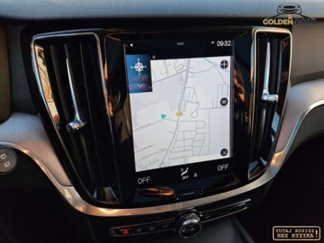 Volvo V60 II  2022 Volvo V60 2,0 B3 mild hybrid 163KM panorama navi elektryka led hak alu opl, zdjęcie 12