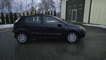 Fiat Punto Punto 2012 Hatchback 3d 1.4 MultiAir 16v 105KM 2012 Fiat Punto Evo, zdjęcie 4