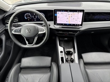 Volkswagen Passat B8 Variant Facelifting 2.0 TDI SCR 150KM 2024 Volkswagen Passat TDI 150KM Elegance LED Matrix Kam. 360 Skora I wl., zdjęcie 12