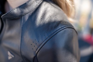 Moteriška odinė motociklininko striukė Shima MONACO 2.0 Lady Black – nuotrauka 12