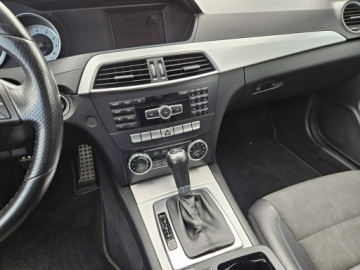 Mercedes Klasa C W204 Limuzyna 1.8 180 CGI BlueEFFICIENCY 156KM 2011 Mercedes C 180 1,8 benzyna 156KM coupe automat, zdjęcie 10