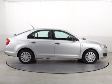 Skoda Rapid II Spaceback 1.6 TDI 90KM 2015 Skoda Rapid 1.6 TDI, Salon Polska, Klima, zdjęcie 5