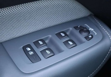 Volvo XC60 II Crossover 2.0 B5 Diesel Mild Hybrid 249KM 2021 Volvo XC 60 B5 Hybrid Benzyna 25014KM AWD R-Design Gwarancja Salon POLSKA, zdjęcie 20