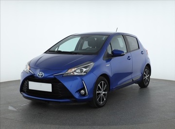 Toyota Yaris III Hatchback 5d Facelifting 2017 1.5 Hybrid 100KM 2018 Toyota Yaris 1.5 Hybrid, Salon Polska, Serwis ASO, zdjęcie 1