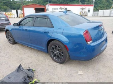 Chrysler 300C II 2023 Chrysler 300 Touring L 2023 3.6l 3.6 Benzyna 292KM, zdjęcie 3