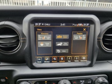 Jeep Wrangler IV Sahara Plug-In Seria 6 2.0 4xe 381KM 2023 JEEP WRANGLER Sahara High Altitude, 2.0l 4xe Plug-in-Hybrid 381KM 17,652km, zdjęcie 15