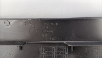 AUDI A5 8T LIŠTA KRYT NÁRAZNÍKU NOSNÍKU PŘEDNÍ 8T0807217A P05MJ