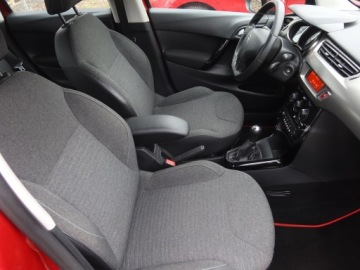 Citroen C3 II Hatchback facelifting 1.0 VTi 68KM 2016 Citroen C3 1.0 VTi, Klima, Tempomat, Parktronic, zdjęcie 8