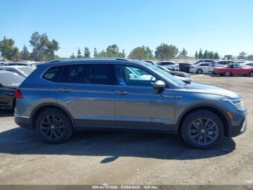 Volkswagen Tiguan II 2023 Volkswagen Tiguan 2023 VOLKSWAGEN TIGUAN 2.0T SE 2.0 Benzyna 184KM, zdjęcie 9