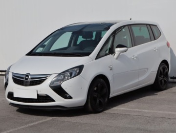 Opel Zafira C Tourer 2.0 CDTI ECOTEC 165KM 2014 Opel Zafira 2.0 CDTI, 162 KM, Automat, 7 miejsc, zdjęcie 1