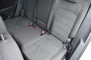 Volkswagen Tiguan II SUV 2.0 TDI 190KM 2019 Volkswagen Tiguan SalonPL 2.0 TDI 190KM DSG 4x4 R-Line DCC Pakiety LED TOP, zdjęcie 35