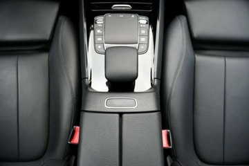 Mercedes GLA II Off-roader 1.3 200 163KM 2020 Mercedes-Benz GLA Faktura VAT, Kola zimowe gratis, Polska Salon 1.3 163KM, zdjęcie 18