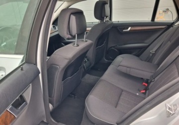 Mercedes Klasa C W204 Kombi T204 1.8 180 CGI BlueEFFICIENCY 156KM 2012 Mercedes-Benz Klasa C bezwypadekz Niemiecjedzie jak nowe 1.8 Benzyna, zdjęcie 31