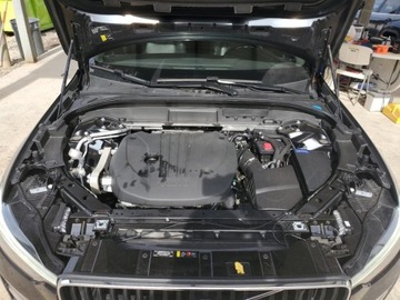 Volvo XC60 II 2022 Volvo XC 60 B5 Momentum 2022 2.0l 2.0 Benzyna 247KM, zdjęcie 6