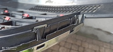 VW T5 MULTIVAN 2003-2009 GRILL ATRAPA 7H5807101