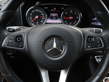 Mercedes Klasa E W213 All-Terrain 2.0 220d 194KM 2017 Mercedes E E 220 d 4MATIC, 1. Właściciel, zdjęcie 16