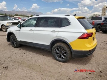 Volkswagen Tiguan II 2022 Volkswagen Tiguan 2022 r. 2,0L 4x4 2.0 Benzyna 184KM, zdjęcie 3