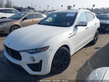 Maserati Levante 2023 Maserati Levante Modena 2023 3.0l 3.0 Benzyna 424KM, zdjęcie 1