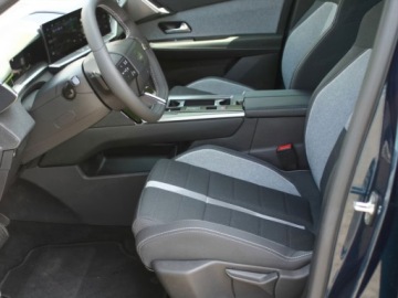 Opel 2026 Od ręki - Edition eDTC6 1.2 Turbo mHEV 145KM / Pakiet Tech, zdjęcie 3