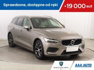 Volvo V60 I Kombi Facelifting 2.0 D3 DRIVE-E 150KM 2018 Volvo V60 D3 2.0, Skóra, Navi, Klima, Klimatronic