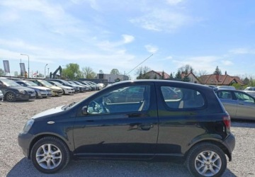 Toyota Yaris I 1.0 i 16V 68KM 2001 Toyota Yaris Toyota Yaris Benzyna 68KM, zdjęcie 1