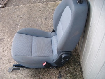 COLT 6 VI Z30 04 - SEDADLO SPOLUJEZDCE 50