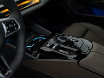 BMW Seria 5 G90-91 Touring 2.0 520d 197KM 2025 BMW Seria 5 Touring 520d xDrive Sport Combi 2.0 (197KM) 2025, zdjęcie 13