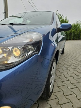 Renault Clio III Hatchback 5d 1.2 i 16V 78KM 2010 Renault Clio, zdjęcie 11