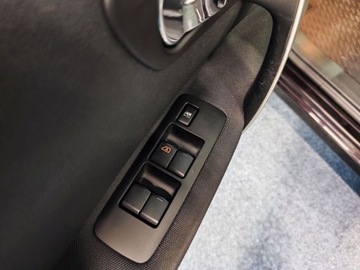 Nissan Qashqai I Crossover Facelifting  2.0 dCi 150KM 2012 Nissan Qashqai 2.0 diesel 150 KM, 4x4, Kam 360, Nawi, Pełny serwis, zdjęcie 9