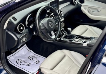 Mercedes Klasa C W205 Limuzyna 200 BlueTEC 136KM 2016 Mercedes-Benz Klasa C Avantgarde C200 136KM Full Led skory PDC Navi niski, zdjęcie 1