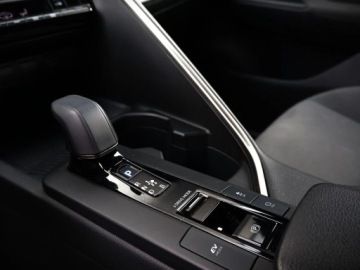 Toyota C-HR II SUV 1.8 Hybrid 140KM 2025 Toyota C-HR 1.8 Hybrid ComfortGwarancjaSalon PL 1.8 Hybryda 140KM, zdjęcie 11