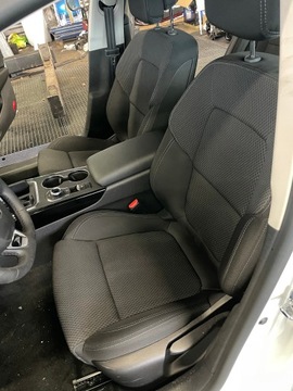 RENAULT TALISMAN KOMBI SEDADLA SEDAČKA POHOVKA VNITŘEK ČALOUNĚNÍ