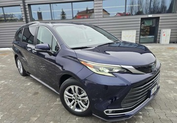 Toyota Sienna III 2022 Toyota Sienna Toyota Sienna 2.5 Hybryda 245KM