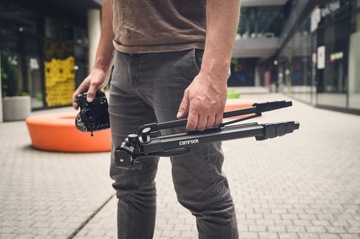 Фотоподставка-штатив для фотоаппаратов 136,5см черный Camrock CP-510