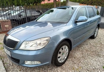 Skoda Octavia II Kombi 1.6 MPI 102KM 2009 Skoda Octavia Skoda Octavia 1.6 Combi Ambiente 1.6 Benzyna 102KM, zdjęcie 2
