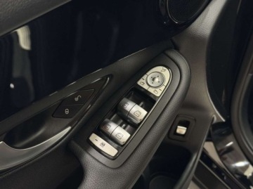 Mercedes GLC C253 SUV Facelifting 2.0 200d 163KM 2020 Mercedes-Benz GLC 200d 4 Matic Kamera cofania Nawigacja LED Salon Pols, zdjęcie 19