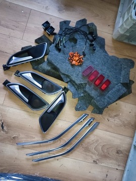 Обивка боковой панели левая задняя W117 CLA Mercedes