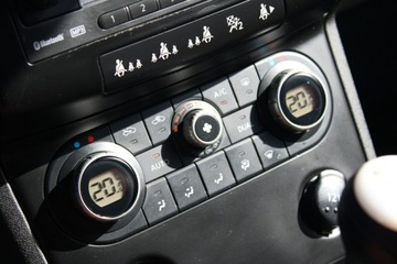 Nissan Qashqai I Crossover 1.5 dCi 106KM 2010 Nissan Qashqai BOSE Skóra Kamera F-Marża, zdjęcie 18