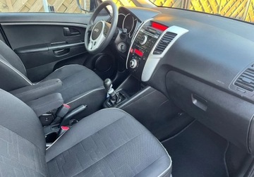 Kia Venga Mikrovan 1.4 DOHC CVVT 90KM 2014 Kia Venga 1,4 Benz. 90 KM, Zadbana 1.4 Benzyna 90KM, zdjęcie 9