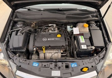 Opel Astra J Sports Tourer 1.6 Twinport ECOTEC 115KM 2010 Opel Astra LIFT 1.6i 115ps Serwisowana BezRdzy Bezwypadkowa Zadbana 1.6, zdjęcie 37