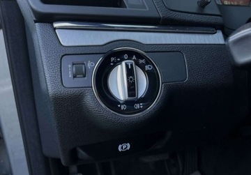 Mercedes Klasa E W212 Coupe 250 CGI BlueEFFICIENCY 204KM 2010 Mercedes-Benz Klasa E E250 NAVI AUTOMAT 204KM zarejestrowany 1.8, zdjęcie 31