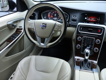 Volvo S60 II Cross Country 2.0 T5 245KM 2016 Volvo S60 T5, Salon Polska, Serwis ASO, 4X4, zdjęcie 6