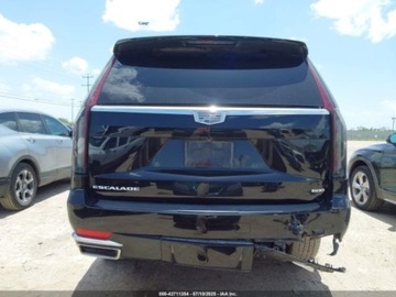 Cadillac Escalade III 2024 Cadillac Escalade Luxury 2024 6.2l 6.2 Benzyna 420KM, zdjęcie 4