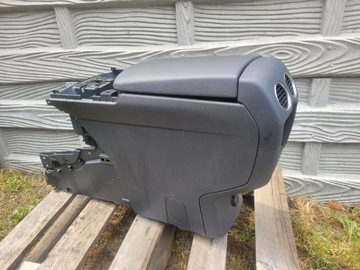 PEUGEOT 3008 I LOKETNÍ OPĚRKA