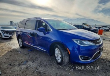Chrysler Pacifica II 3.6 V6 291KM 2019 Chrysler Pacifica benzyna automat 3,6L KUPIONY w transporcie do Polski, zdjęcie 3