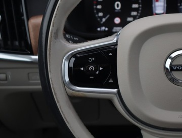 Volvo V90 II Kombi 2.0 D4 190KM 2017 Volvo V90 D4 AWD, 187 KM, 4X4, Automat, Skóra, zdjęcie 14