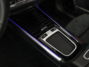 Mercedes GLB SUV 2.0 220d 190KM 2025 MERCEDES-BENZ GLB 220 d 4-Matic AMG Line 2.0 (190KM) 2025, zdjęcie 11